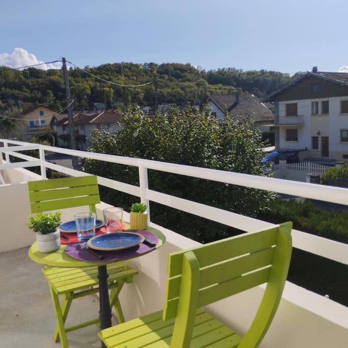 Appartement Verdoyant Au Bord Du Lac Leman Entre Evian Et Thonon Dans Une Villa Publier Exterior photo