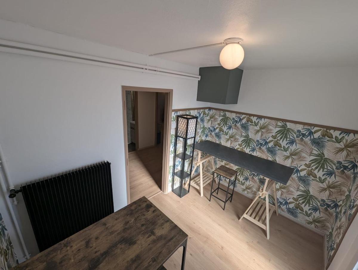 Appartement Verdoyant Au Bord Du Lac Leman Entre Evian Et Thonon Dans Une Villa Publier Exterior photo